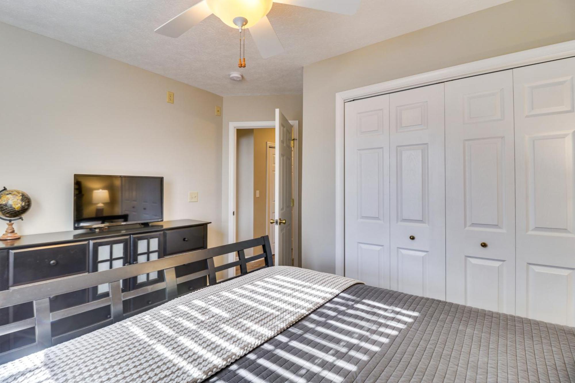 Holiday home Vacation Rental, 1 Mi To Skiing!