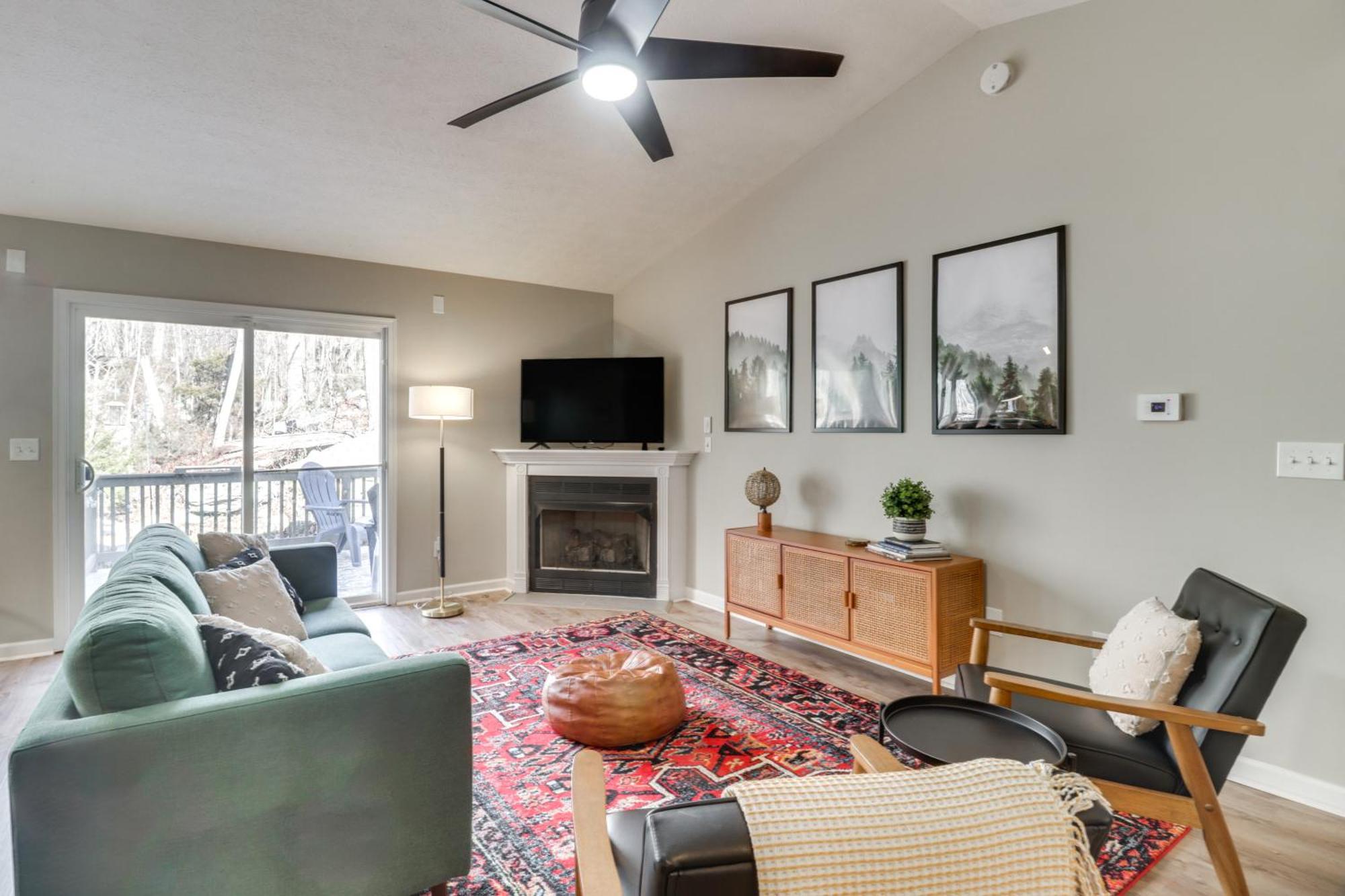 Vacation Rental, 1 Mi To Skiing! Holiday home