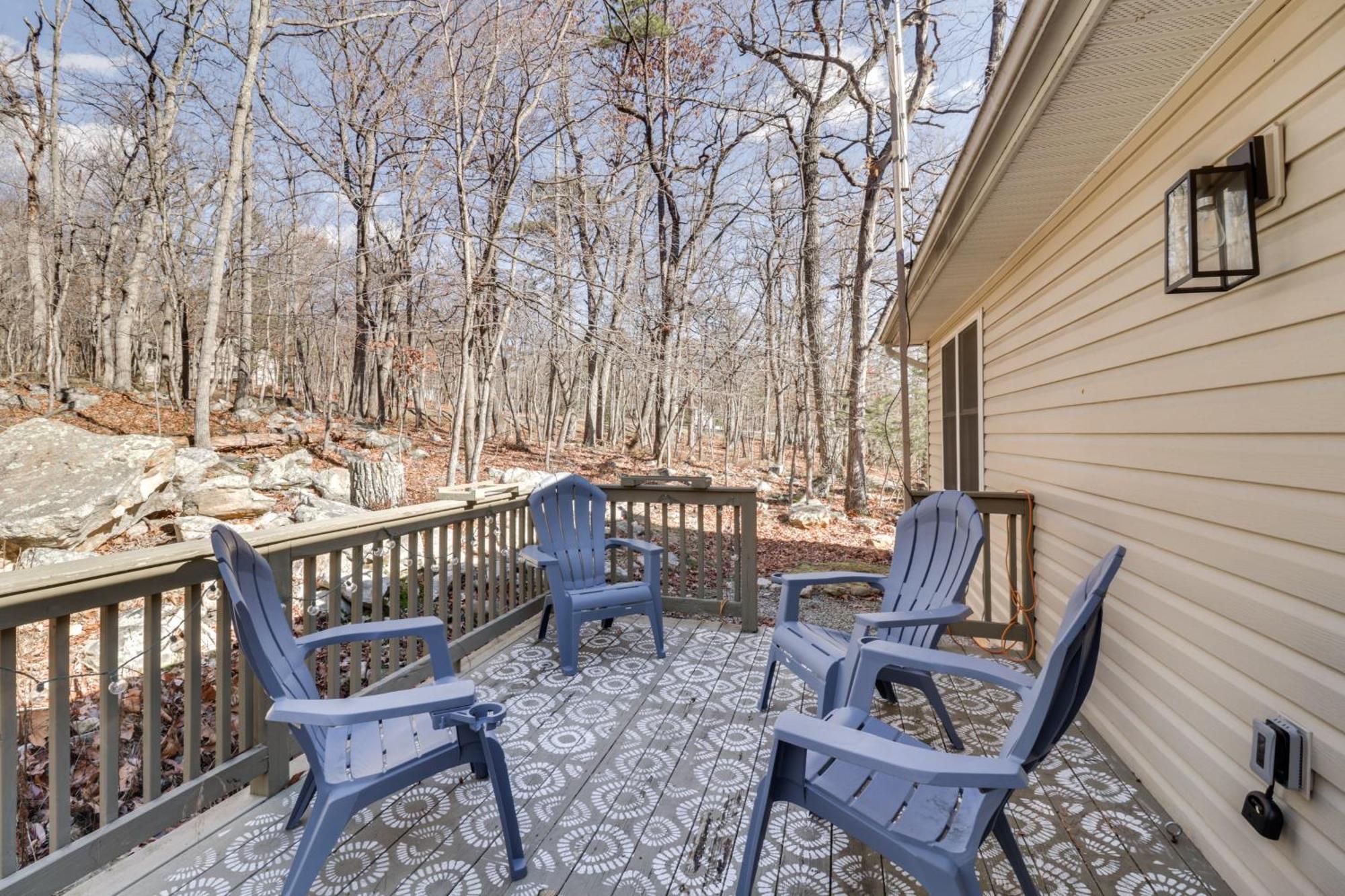 Holiday home Vacation Rental, 1 Mi To Skiing!